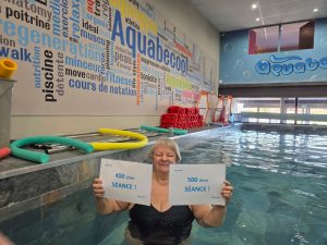 Cliente Aquabecool Fabienne célèbre sa 900ème séance d'aquabike record absolu